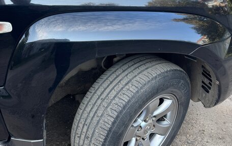 Toyota Land Cruiser Prado 120 рестайлинг, 2004 год, 1 500 000 рублей, 12 фотография