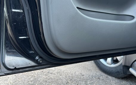 Toyota Land Cruiser Prado 120 рестайлинг, 2004 год, 1 500 000 рублей, 11 фотография