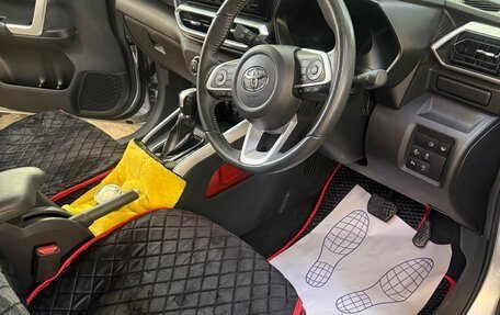 Toyota Raize I, 2020 год, 1 800 000 рублей, 3 фотография