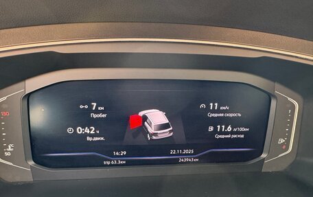 Volkswagen Tiguan II, 2019 год, 2 700 000 рублей, 24 фотография