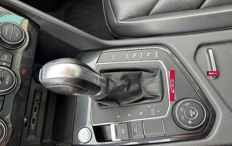 Volkswagen Tiguan II, 2019 год, 2 700 000 рублей, 21 фотография