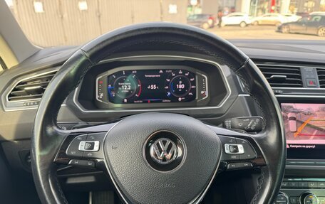 Volkswagen Tiguan II, 2019 год, 2 700 000 рублей, 32 фотография