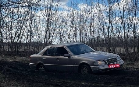 Mercedes-Benz C-Класс, 1994 год, 145 000 рублей, 1 фотография