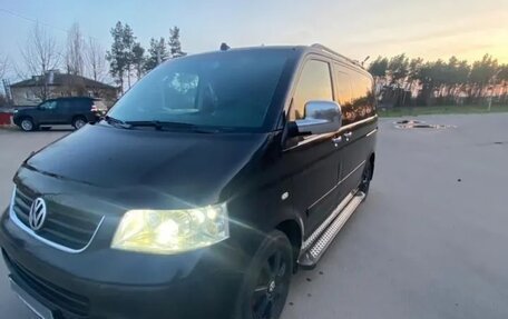 Volkswagen Multivan T5, 2004 год, 1 360 000 рублей, 2 фотография