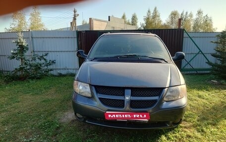 Dodge Caravan IV, 2002 год, 675 000 рублей, 3 фотография