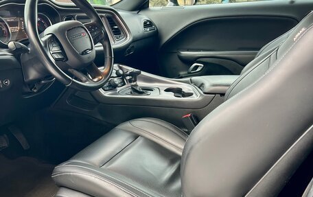 Dodge Challenger III рестайлинг 2, 2018 год, 14 фотография