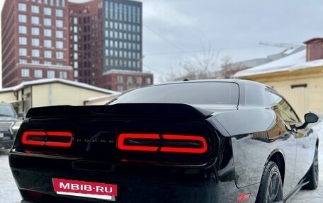 Dodge Challenger III рестайлинг 2, 2018 год, 9 фотография