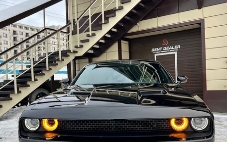 Dodge Challenger III рестайлинг 2, 2018 год, 11 фотография