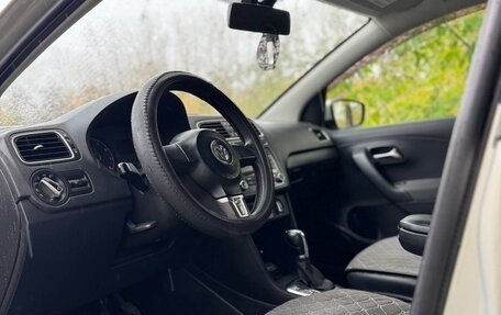 Volkswagen Polo VI (EU Market), 2011 год, 550 000 рублей, 4 фотография