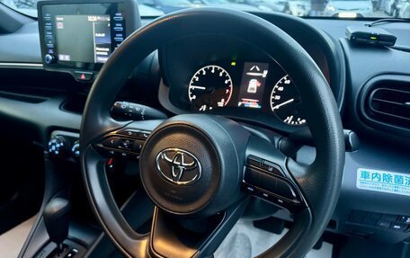 Toyota Yaris, 2021 год, 1 259 000 рублей, 14 фотография