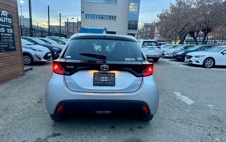 Toyota Yaris, 2021 год, 1 259 000 рублей, 8 фотография