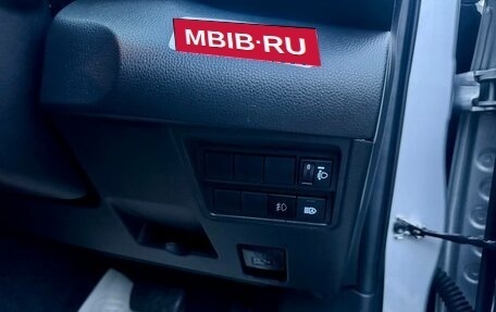 Toyota Yaris, 2021 год, 1 259 000 рублей, 17 фотография