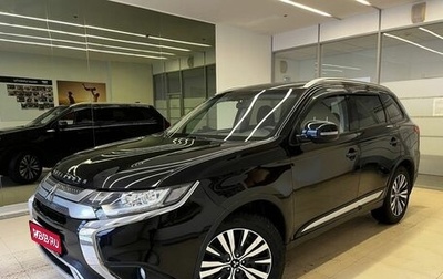 Mitsubishi Outlander III рестайлинг 3, 2020 год, 2 570 000 рублей, 1 фотография