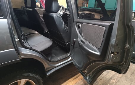 Chevrolet Niva I рестайлинг, 2014 год, 700 000 рублей, 7 фотография