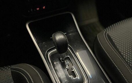 Mitsubishi Outlander III рестайлинг 3, 2020 год, 2 570 000 рублей, 8 фотография