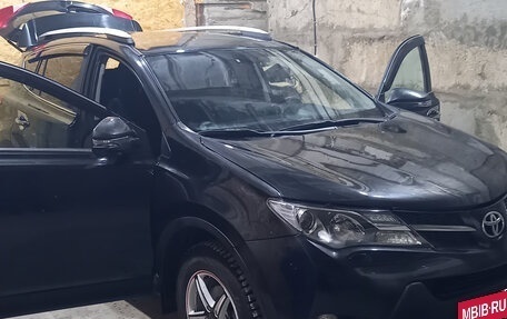 Toyota RAV4, 2014 год, 2 000 000 рублей, 2 фотография