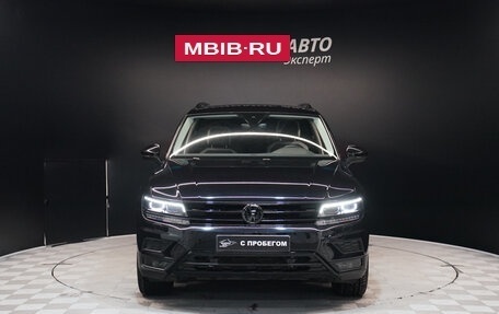 Volkswagen Tiguan II, 2020 год, 3 677 000 рублей, 2 фотография