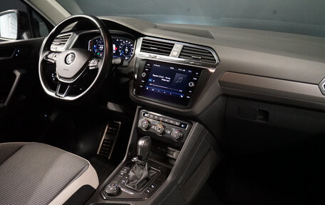 Volkswagen Tiguan II, 2020 год, 3 677 000 рублей, 19 фотография