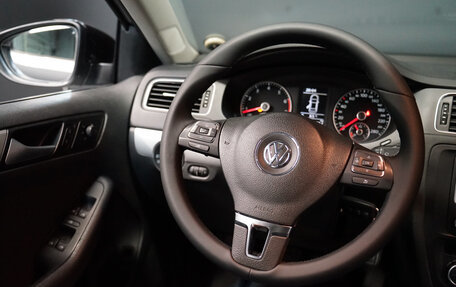 Volkswagen Jetta VI, 2013 год, 1 188 000 рублей, 18 фотография