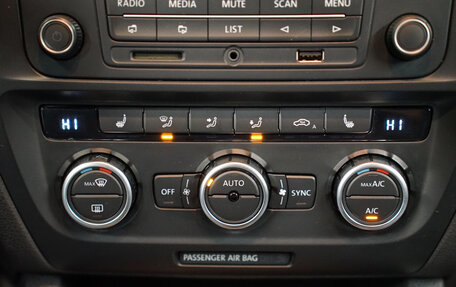 Volkswagen Jetta VI, 2013 год, 1 188 000 рублей, 20 фотография