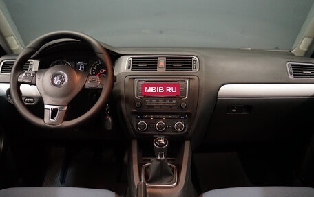 Volkswagen Jetta VI, 2013 год, 1 188 000 рублей, 21 фотография