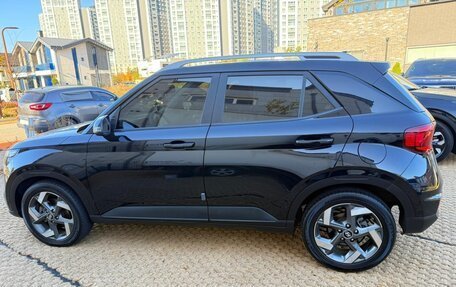 Hyundai Venue I, 2022 год, 2 500 000 рублей, 8 фотография