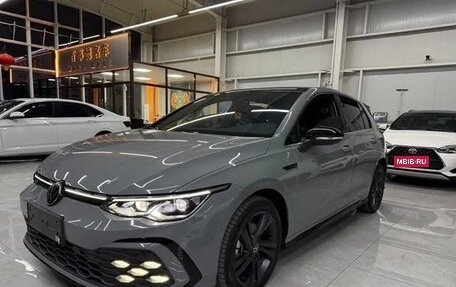 Volkswagen Golf VIII, 2022 год, 1 460 000 рублей, 1 фотография