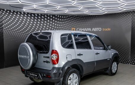 Chevrolet Niva I рестайлинг, 2011 год, 364 000 рублей, 2 фотография