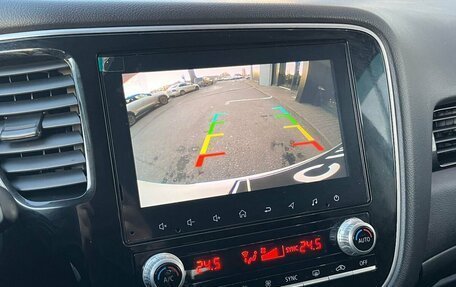 Mitsubishi Outlander III рестайлинг 3, 2021 год, 2 349 000 рублей, 17 фотография