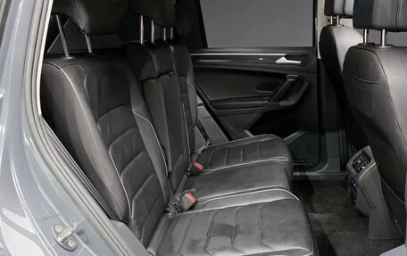 Volkswagen Tiguan II, 2022 год, 2 400 000 рублей, 13 фотография