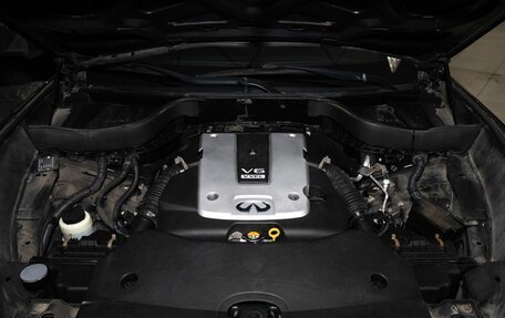 Infiniti QX70, 2015 год, 2 403 000 рублей, 18 фотография