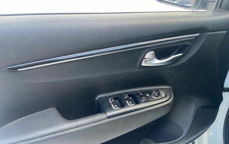 KIA Rio IV, 2018 год, 1 340 000 рублей, 8 фотография