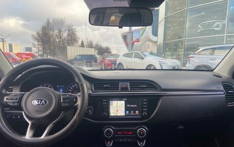 KIA Rio IV, 2018 год, 1 340 000 рублей, 10 фотография