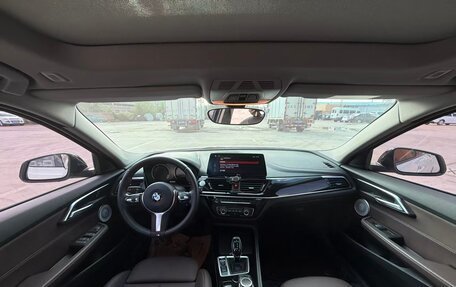 BMW 1 серия, 2022 год, 1 700 000 рублей, 6 фотография