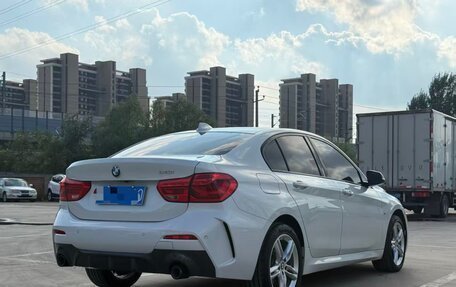 BMW 1 серия, 2022 год, 1 700 000 рублей, 4 фотография