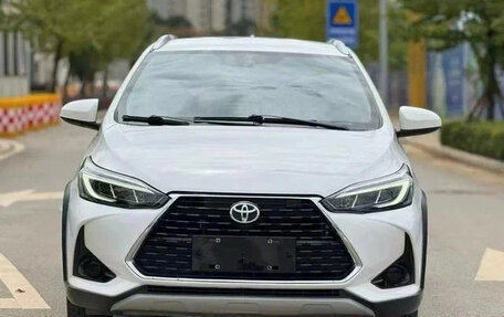 Toyota Yaris, 2021 год, 980 500 рублей, 2 фотография