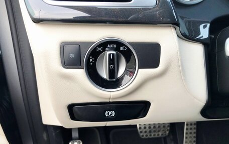 Mercedes-Benz CLS, 2015 год, 2 495 000 рублей, 17 фотография