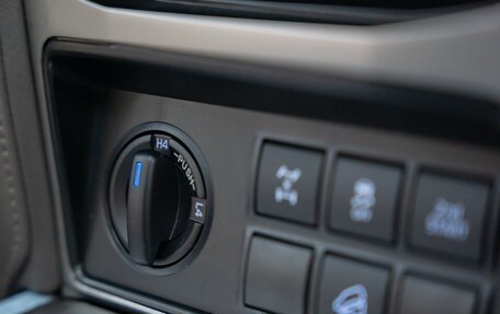 Toyota Land Cruiser Prado 150 рестайлинг 2, 2022 год, 7 490 000 рублей, 18 фотография