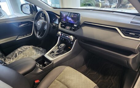 Toyota RAV4, 2025 год, 4 200 000 рублей, 8 фотография