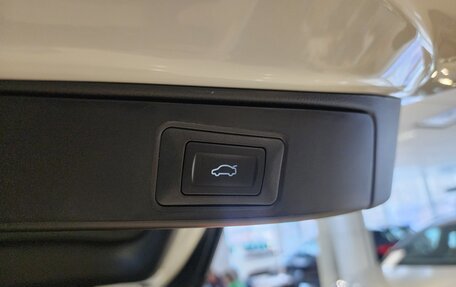 Toyota RAV4, 2025 год, 4 200 000 рублей, 17 фотография