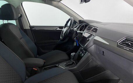 Volkswagen Tiguan II, 2020 год, 2 590 000 рублей, 12 фотография