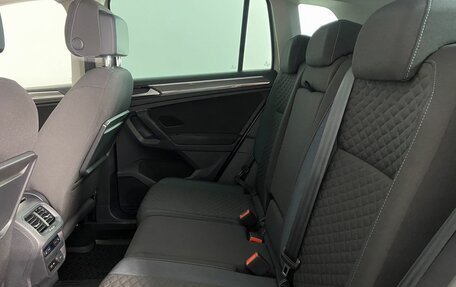 Volkswagen Tiguan II, 2020 год, 2 590 000 рублей, 13 фотография