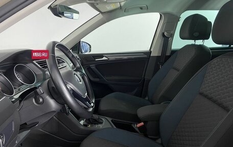 Volkswagen Tiguan II, 2020 год, 2 590 000 рублей, 11 фотография