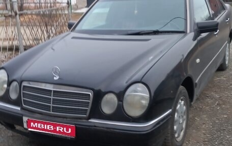 Mercedes-Benz E-Класс, 1996 год, 395 000 рублей, 1 фотография