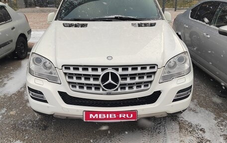 Mercedes-Benz M-Класс, 2011 год, 1 560 000 рублей, 1 фотография