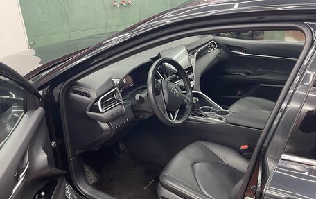 Toyota Camry, 2022 год, 3 650 000 рублей, 7 фотография