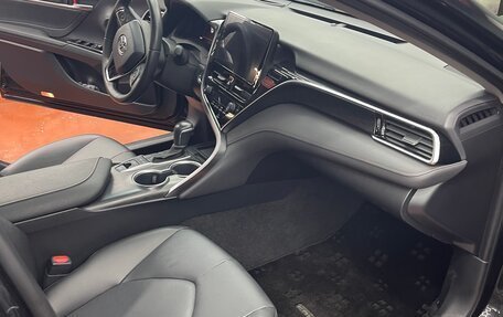 Toyota Camry, 2022 год, 3 650 000 рублей, 4 фотография