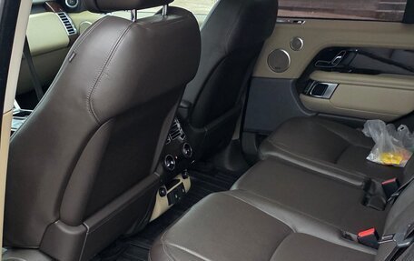 Land Rover Range Rover IV рестайлинг, 2018 год, 5 300 000 рублей, 9 фотография