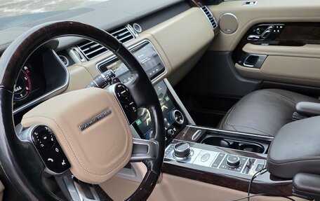 Land Rover Range Rover IV рестайлинг, 2018 год, 5 300 000 рублей, 10 фотография