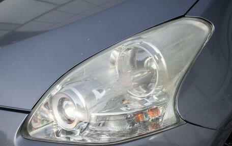 Toyota Ractis I, 2009 год, 735 000 рублей, 3 фотография